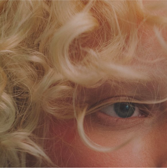 How to Get a Healthy Scalp: 10 Helpful Tips